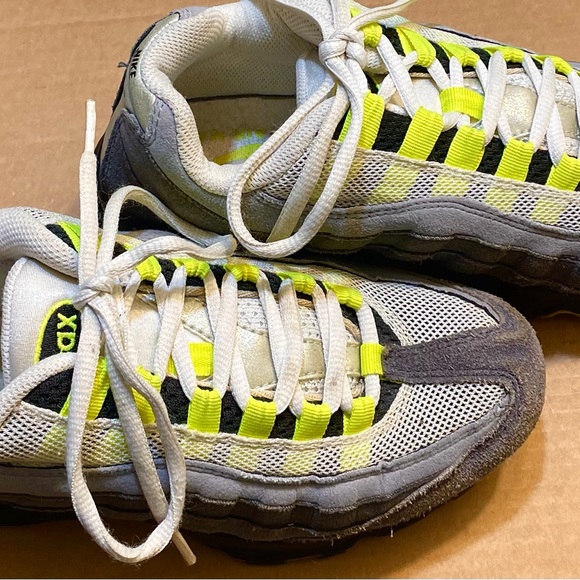 Nike Womens Airmax 95 price to sell fast size 6 - Picture 1 of 6